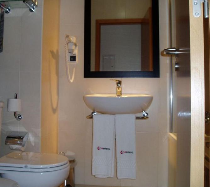 Hotel A Esteva 카스트로베르데 객실 사진